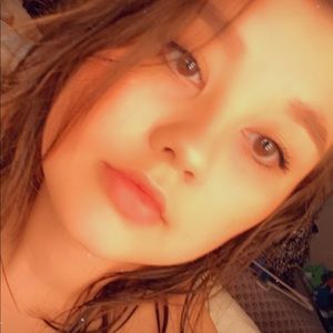 Meet your Posher, Alisha